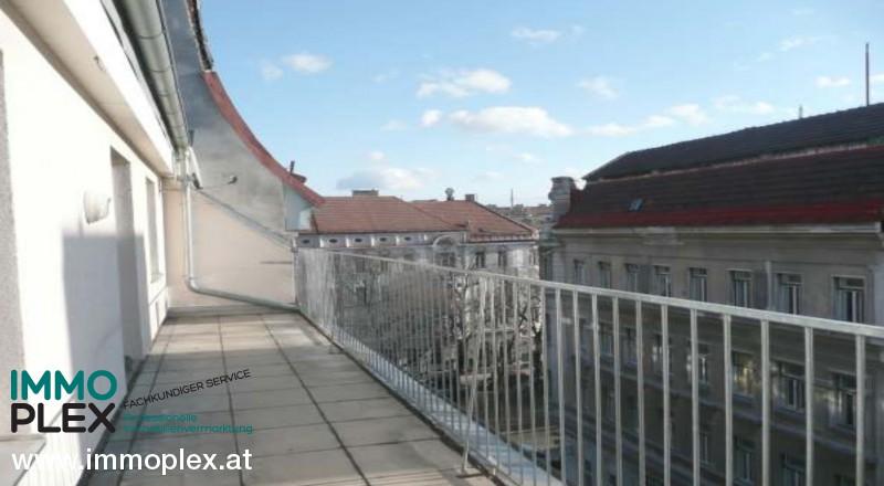 Ruhige Dachgeschoßwohnung 1150 Wien