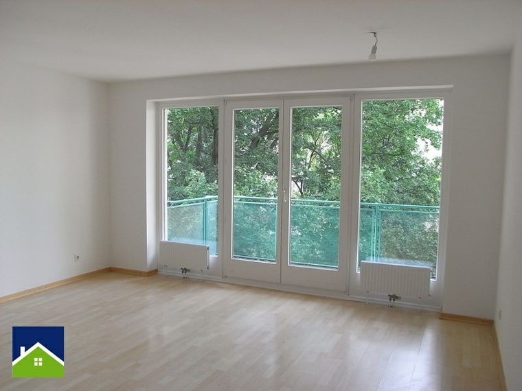 Sonnige Neubauwohnung mit Balkon