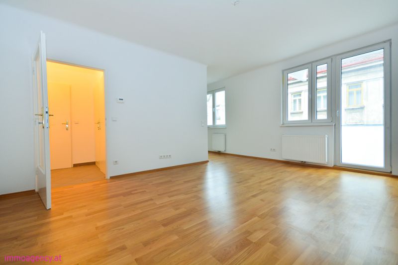 Moderne 2-Zimmer-Wohnung mit Balkon