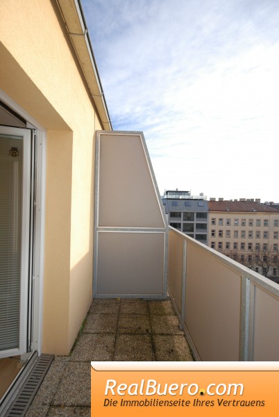 Helle 2-Zimmer-Wohnung mit 2 Balkonen