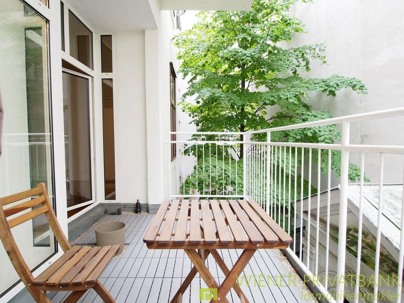 Unbefristete Altbauwohnung mit Balkon 1070 Wien