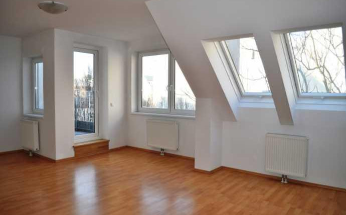 Dachgeschoßwohnung mit Terrasse 1150 Wien