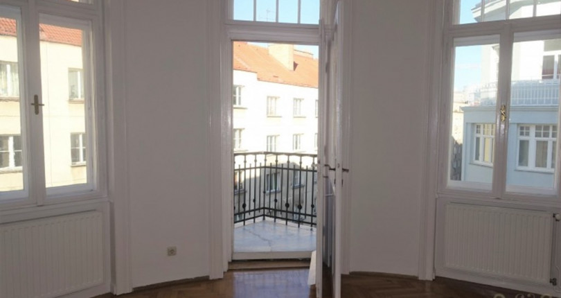 Wunderschöne Altbauwohnung mit Balkon und Stuck in Wien