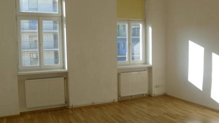 Unbefristete Altbauwohnung nahe Vorgartenstraße
