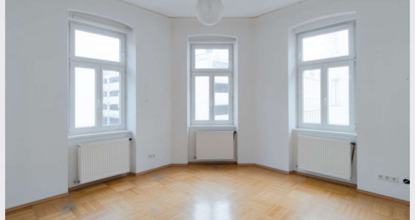 4-Zimmer-Altbauwohnung mit großem Eckzimmer