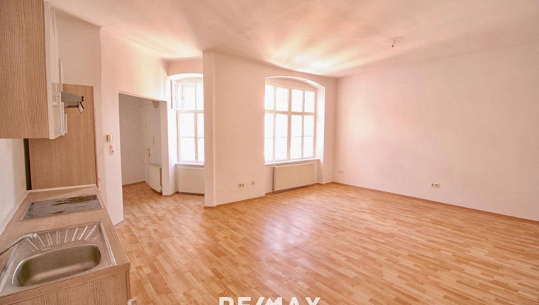 Top geschnittener Altbau – 2 Zimmer Wohnung