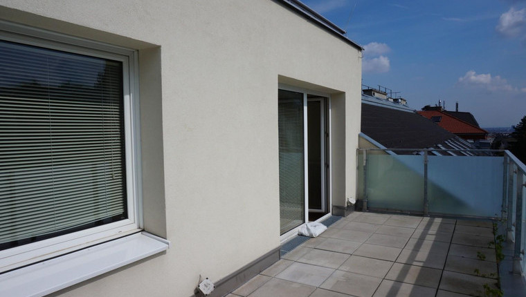 Herrlich ruhige Dachgeschoss mit großer Terrasse – 2 Zimmer + separate Küche