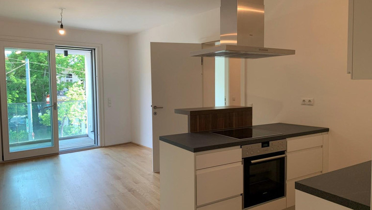 DÖBLING: 2 Zimmerwohnung mit Loggia