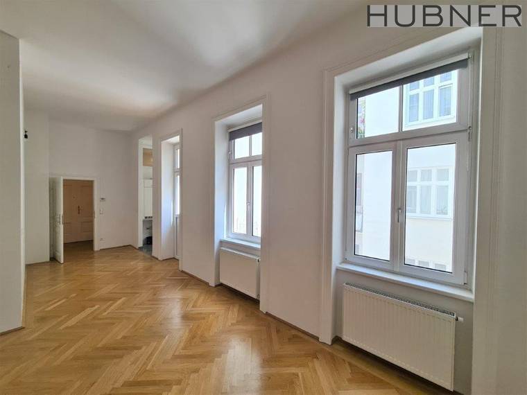 Hübsche 2 offers Zimmer Wohnung im EG in der Klingenbergstraße zum 1.2.23 frei