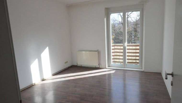 2 Zimmer Wohnung mit Balkon UNTER 500€