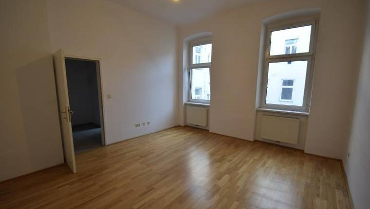 Charmante Altbauwohnung beim Wallensteinplatz