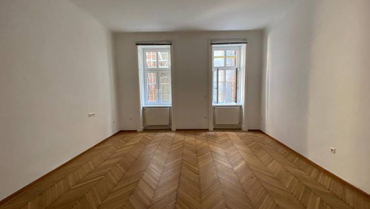 RUHIGE GARCONIERRE BEI WIEDNER HAUPTSTRASSE