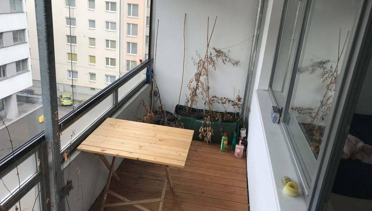 Moderne Studiowohnung MIT BALKON zu vermieten