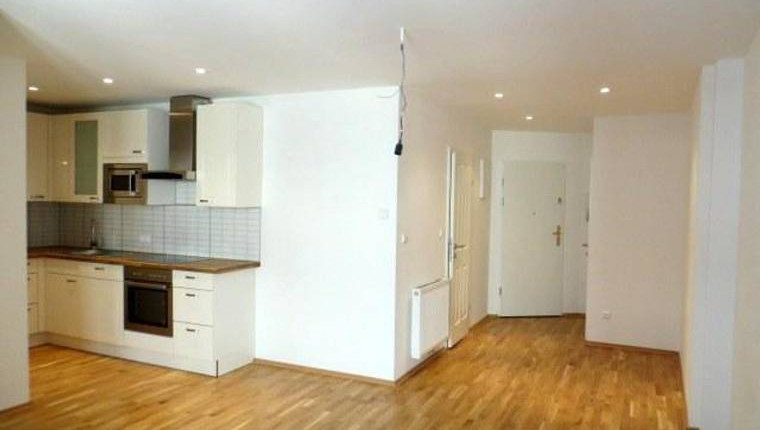 Sanierte 2 Zimmerwohnung 1180 UNTER 700€