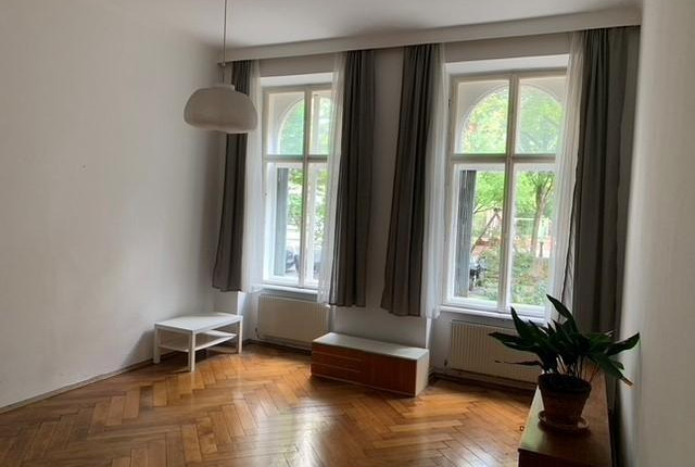 Kleinwohnung direkt beim Rochusmarkt