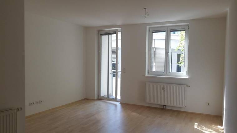 Preiswerte 2-Zimmer-Wohnung mit Balkon in Ottakring