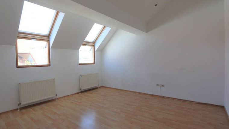 Sonnige 1 Zimmer-Wohnung mit Terrasse