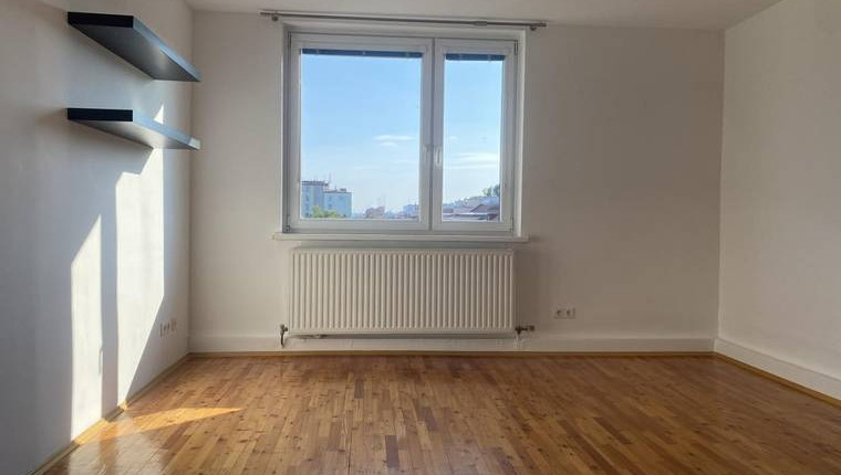 DÖBLING: LICHTDURCHFLUTETE 2 ZIMMER WOHNUNG