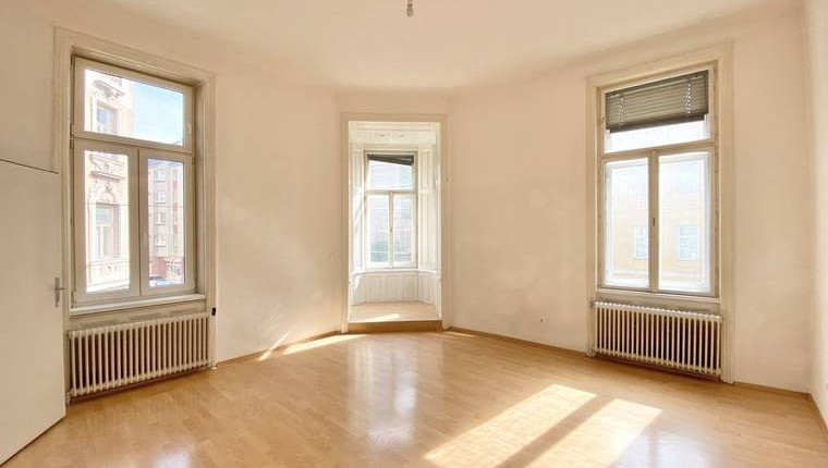 PREISHIT: Helle 3 Zimmer Wohnung mit Erker
