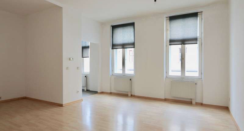 Riesige, schicke 1 Zimmerwohnung