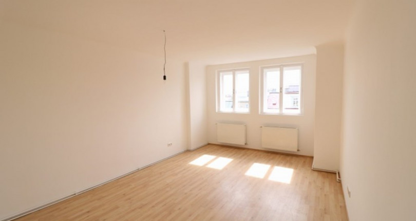Sanierte 2-Zimmer-Altbauwohnung