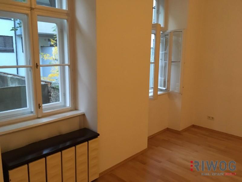 NUR 333€: Singlewohnung direkt beim Augarten