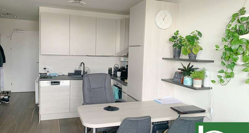 Moderne 2 Zimmerwohnung mit Weitblick in Ruhelage mit BALKON