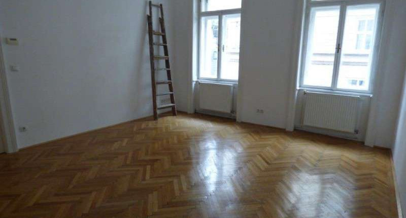 2 ZIMMER ALTBAUWOHNUNG unter 700€