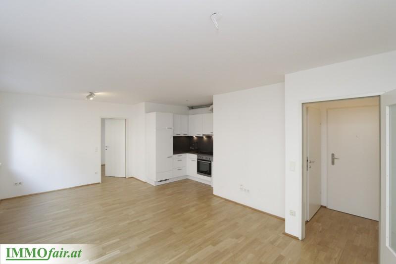 UNTER 700€: Helles City Apartment mit toller Infrastruktur