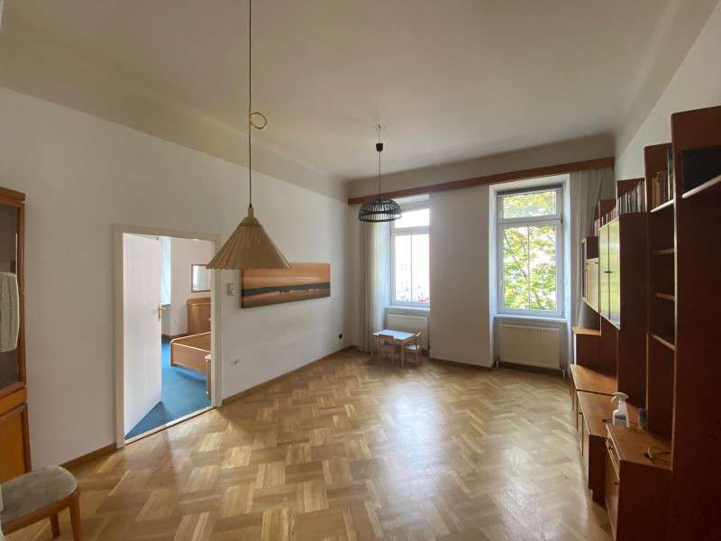 NUR 850€: Große, gemütliche 3-Zimmer Wohnung mit getrennter Küche in toller Lage