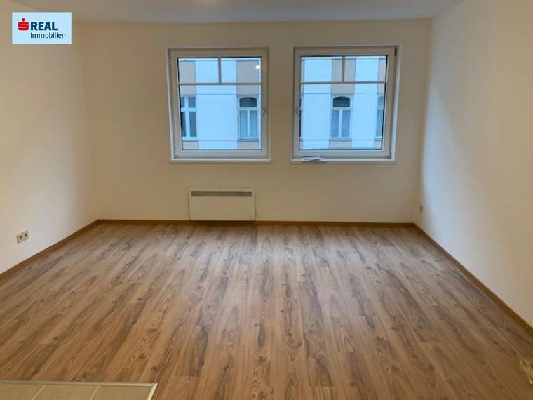 NUR 500€: Helle 1-Zimmer-Wohnung