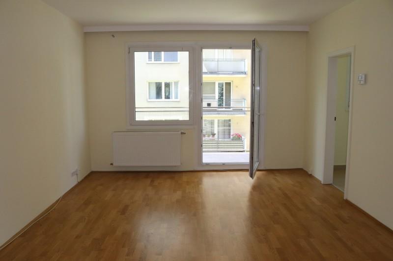 NUR 620€: 2 Zimmerwohnung mit Balkon in Döbling