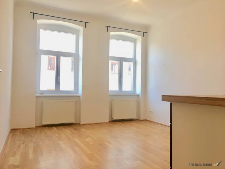 NUR 560€: 2 Zimmer Altbauwohnung in Hernals