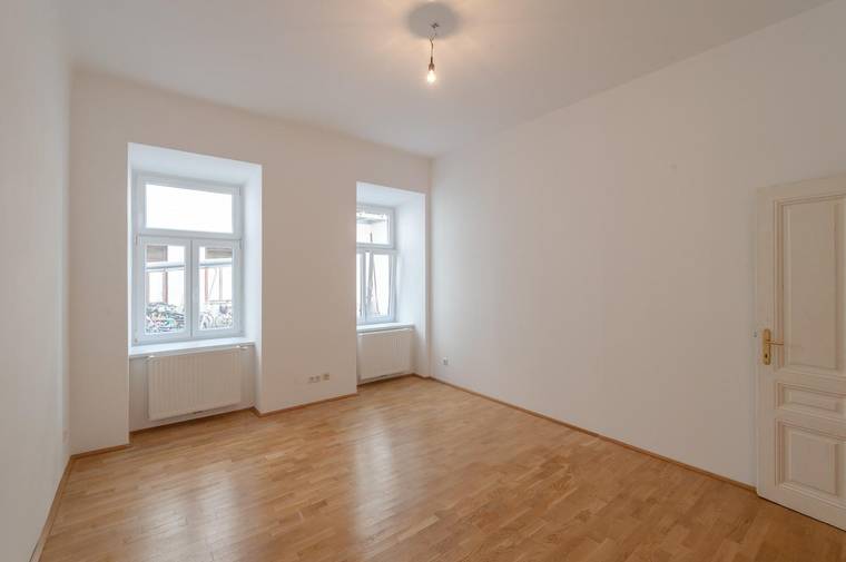 Helle 1 Zimmerwohnung in 1070 unter 600€