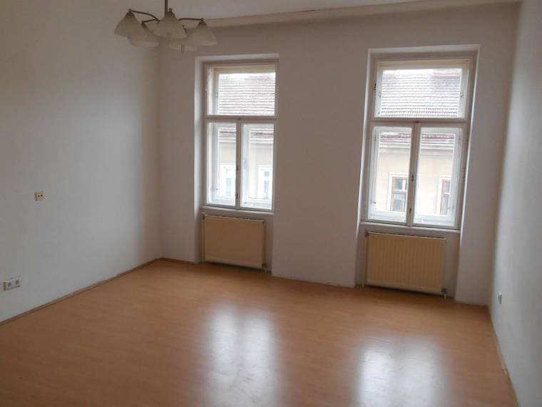 NUR 500€: 3 Zimmer Altbauwohnung