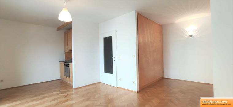 UNTER 500€: 1 Zimmerwohnung mit Garagenplatz
