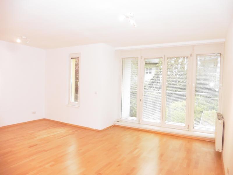 UNTER 600€: Perfekte Single-Wohnung mit Balkon in 1080