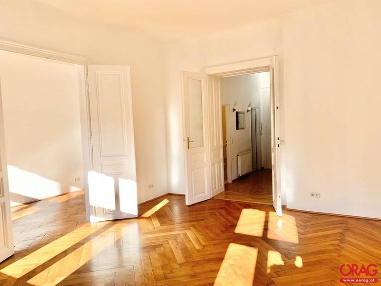 Helle 2,5-Zimmer-Altbauwohnung zur Miete in 1090 Wien