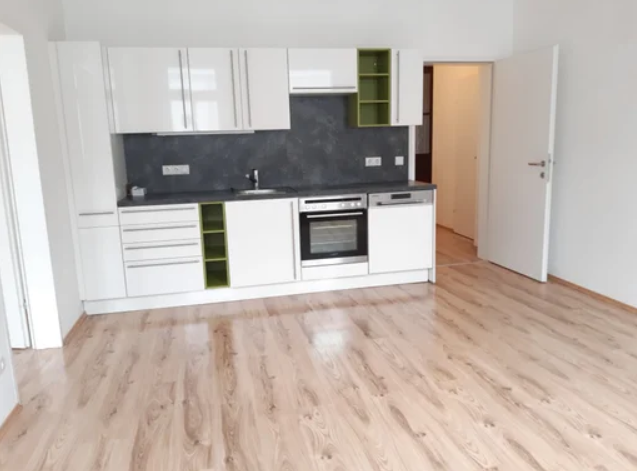 Schöne Wohnung Nähe U3 um 506€