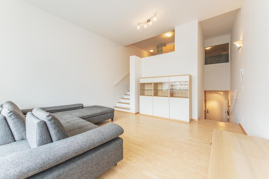 Schöne Wohnung mit zwei Ebenen und Balkon bei Wienerbergcity