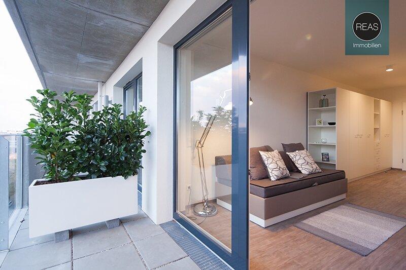 PROVISIONSFREI: Vollmöbliertes Design Apartment mit Balkon