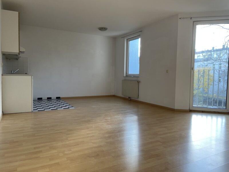 Große 2-Zimmer-Wohnung in zentraler Lage