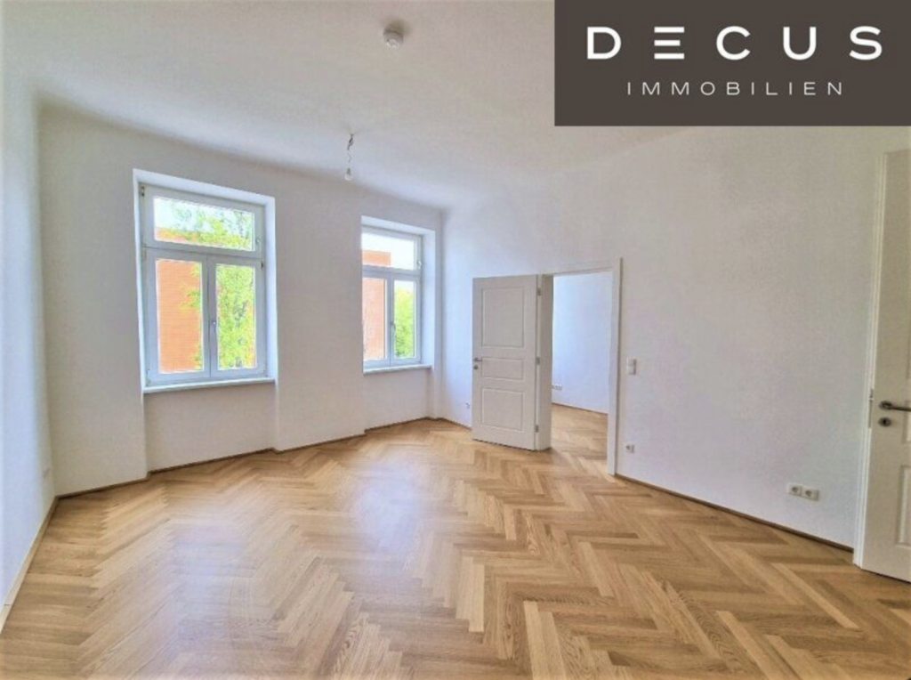 2-Zimmer-Altbauwohnung Mit Balkon In 12.