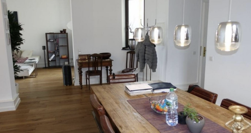 Provisionsfreie 2-Zimmer-Altbauwohnung mit Terrasse unter 800,-